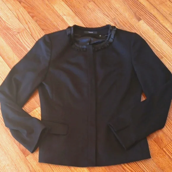 Tahari Snap-Front Ribbon-Trim Blazer ■ Size 10 - Picture 1 of 15